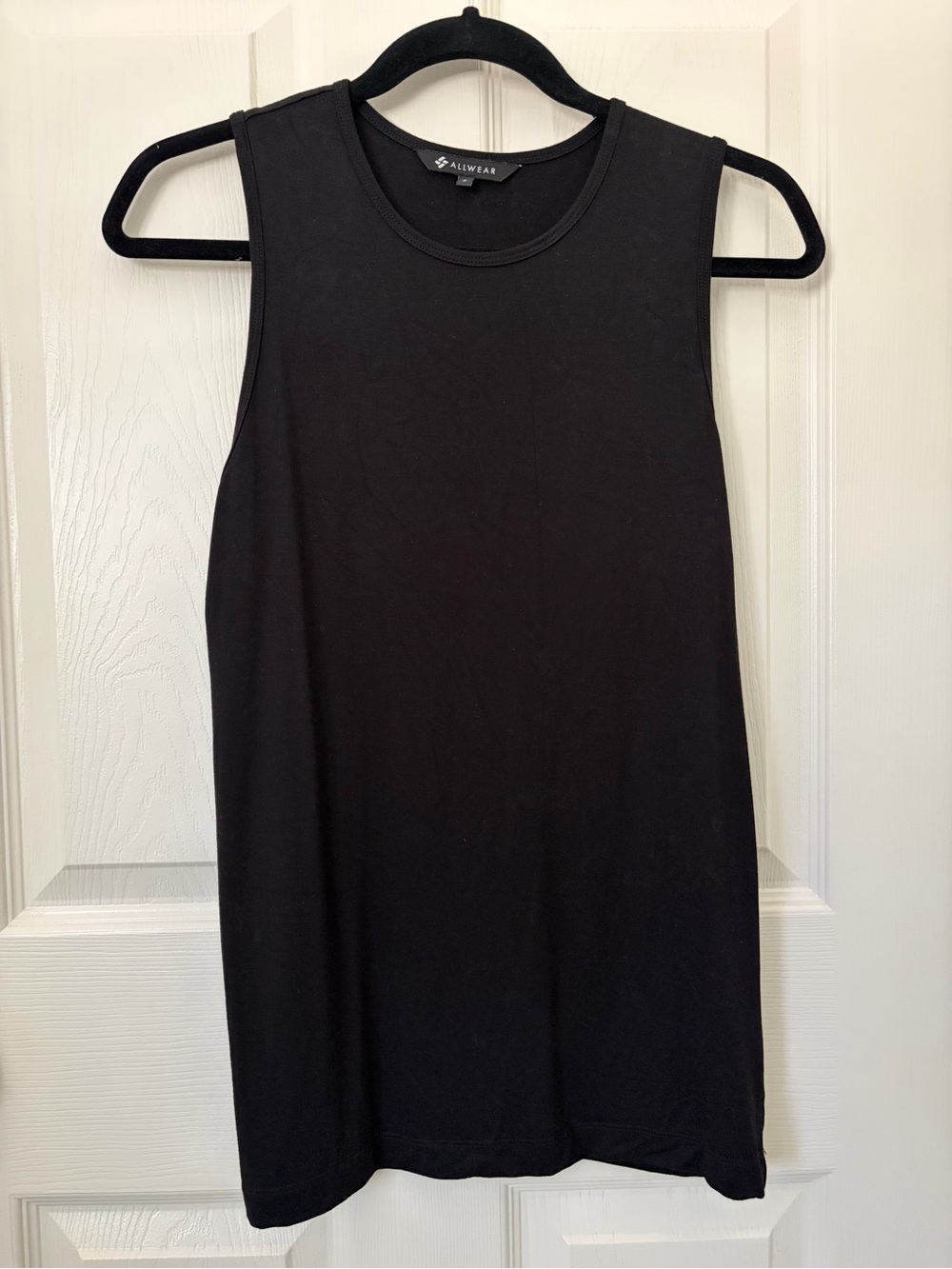 ALLWEAR Black Sleeveless Tank